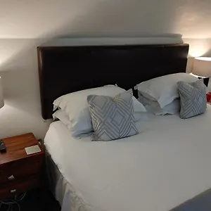  Apartment The House - Free 1st Breakfast - Free Parking United Kingdom